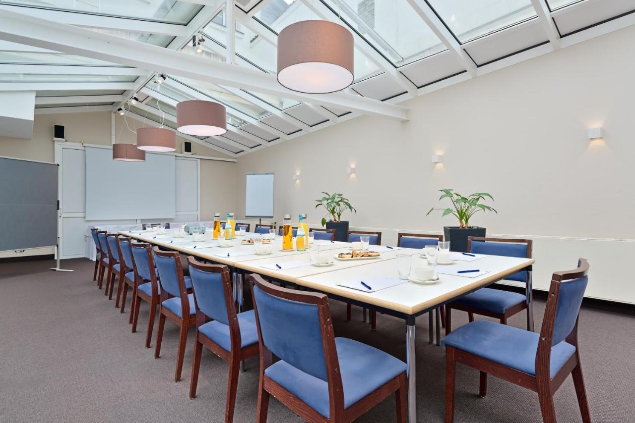 Hotel Restaurant Zur Post Bonn Exterior photo